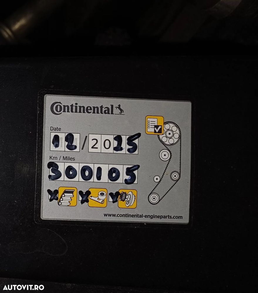 Volkswagen Passat 2.0 TDI SCR Highline - 12