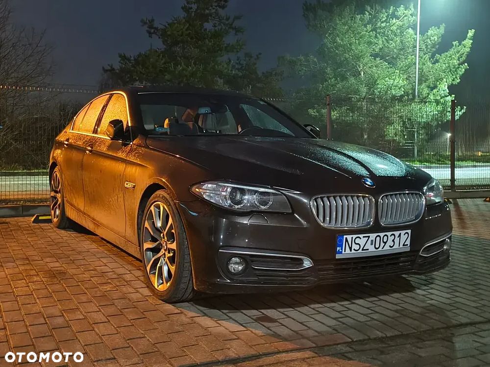 BMW Seria 5 528i Modern Line - 12