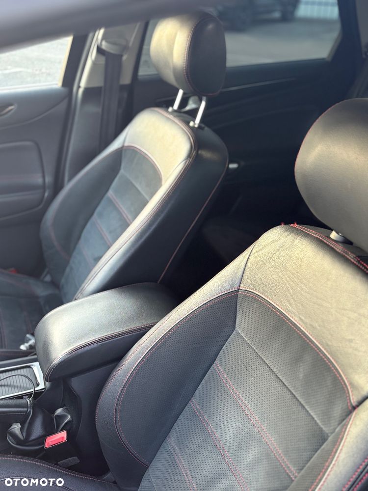 Ford Mondeo 2.0 TDCi Titanium S - 10