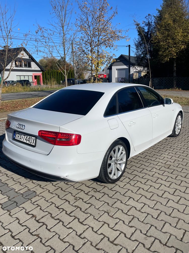 Audi A4 Limousine - 6