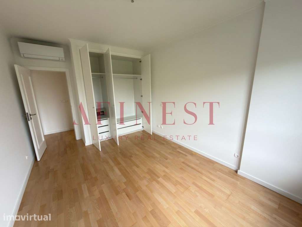 APARTAMENTO T1 NA ESTRADA DA LUZ - BENFICA | GARAGEM + ARRECADAÇÃO - Grande imagem: 5/19