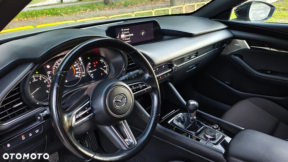 Mazda 3 e-SKYACTIV-G 2.0 M HYBRID - 37