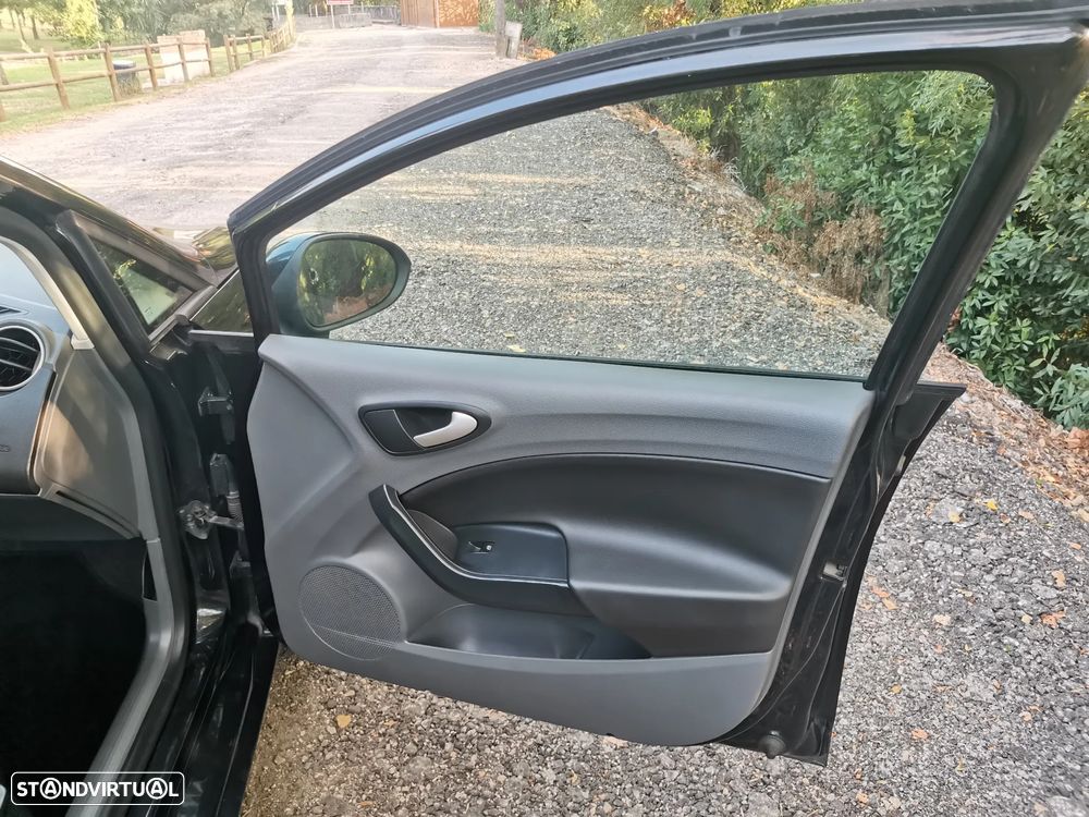 SEAT Ibiza 1.2 TDi Style DPF - 34