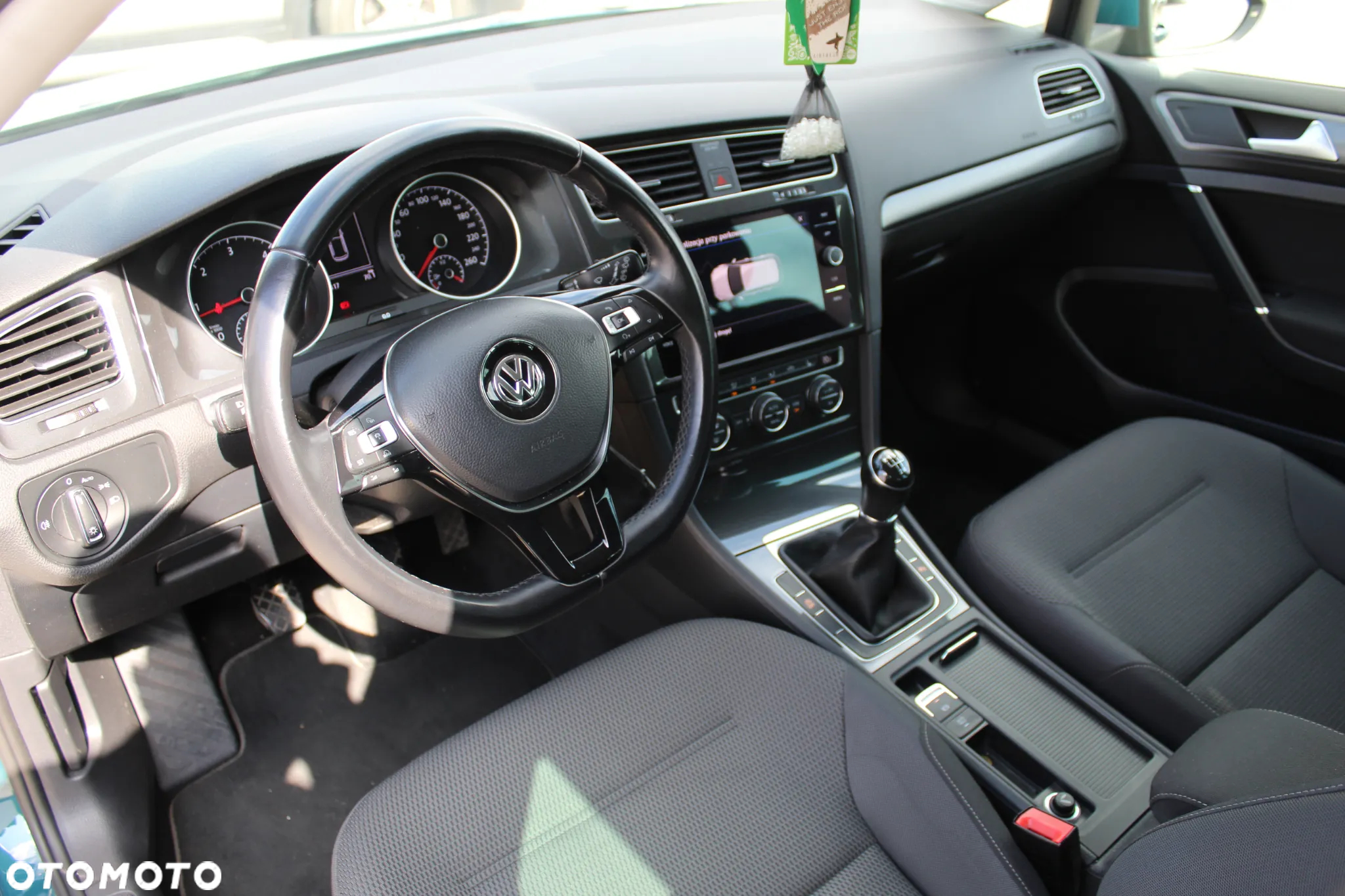 Volkswagen Golf VII 1.6 TDI BMT Comfortline - 9