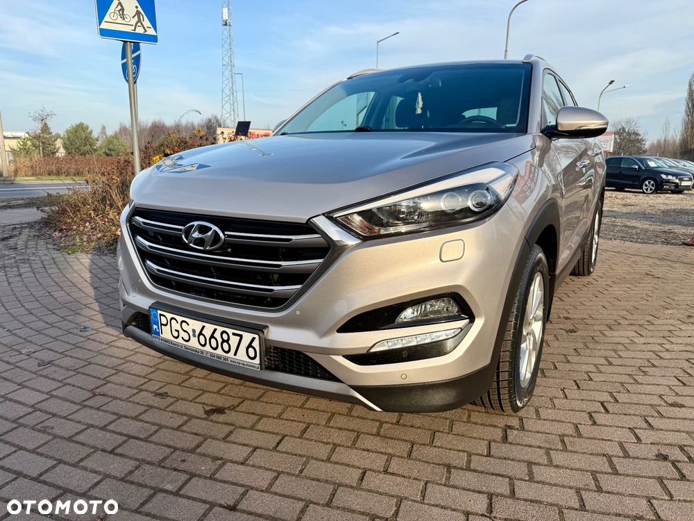 Hyundai Tucson 1.7 CRDI BlueDrive TourdePologne 2WD - 25