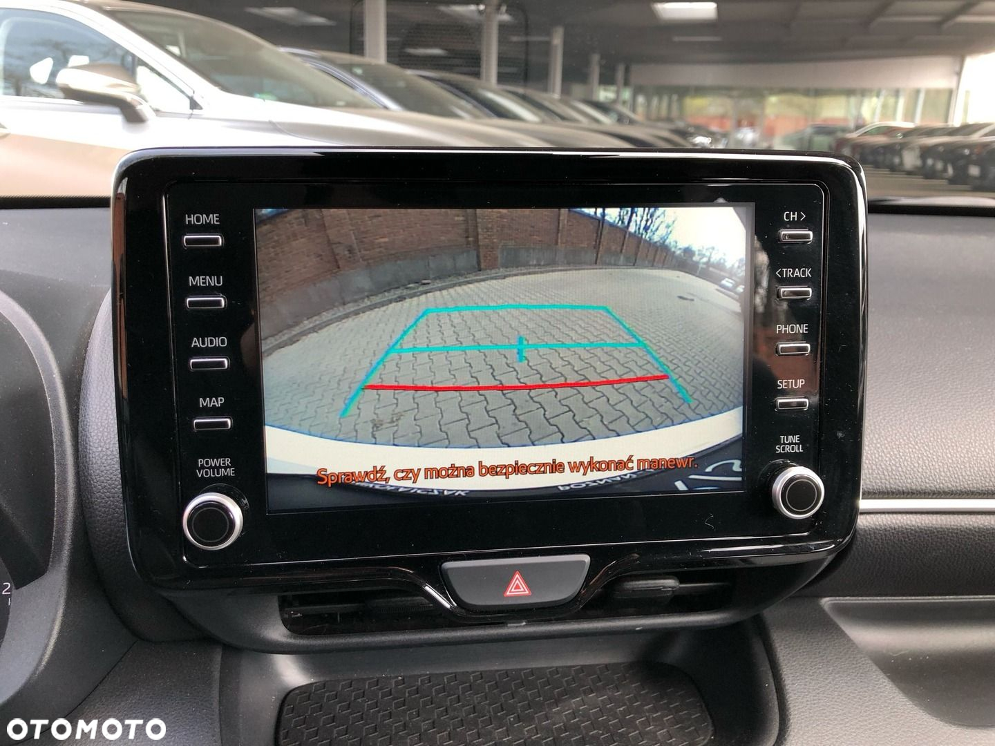 Toyota Yaris - 16
