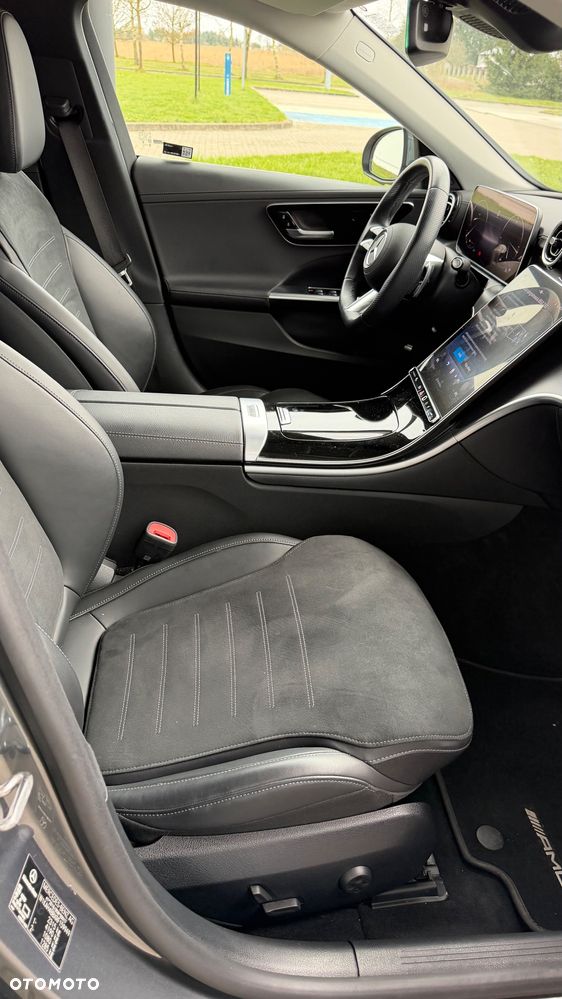 Mercedes-Benz Klasa C 200 9G-TRONIC - 32