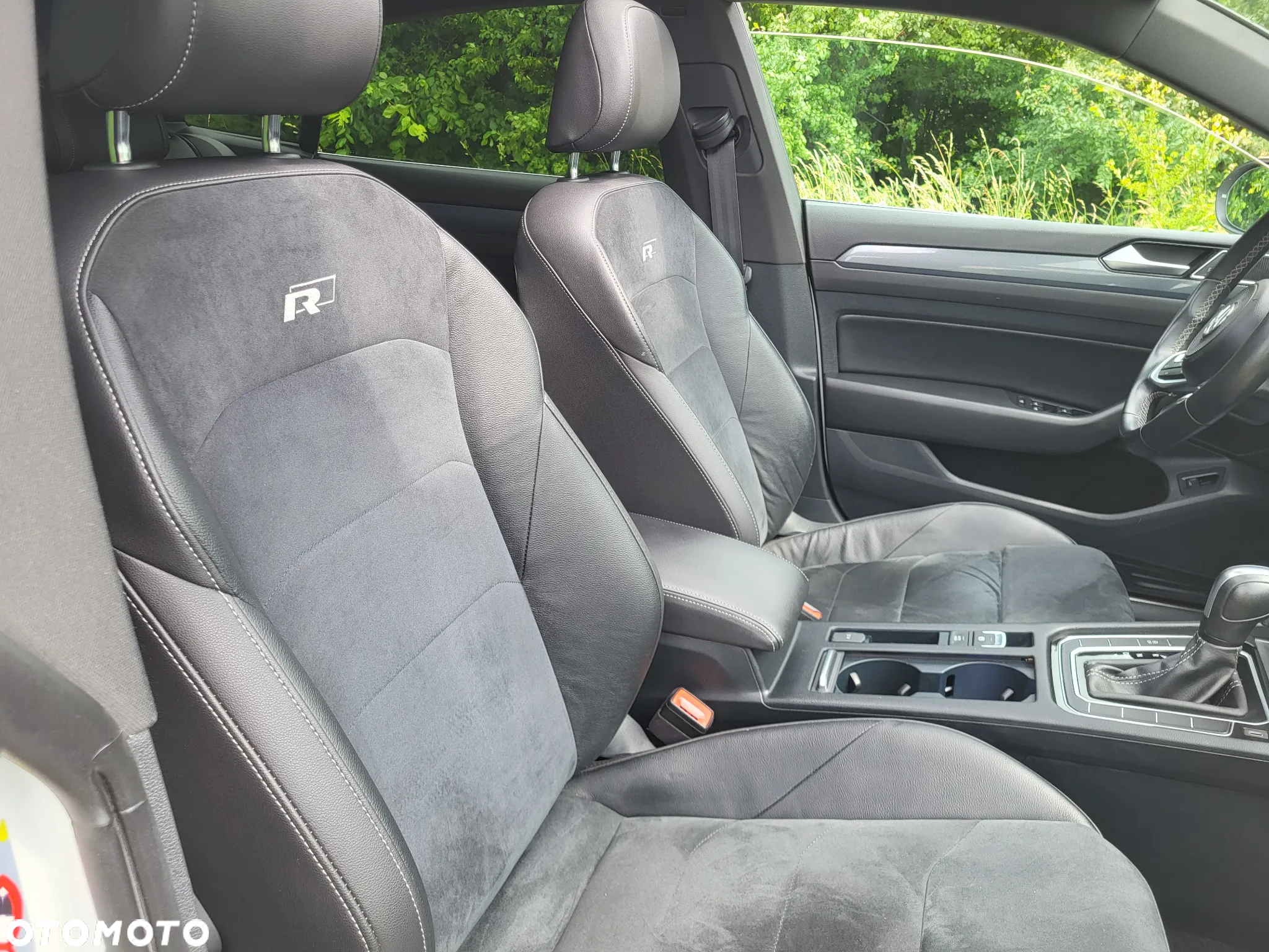 Volkswagen Arteon 2.0 TDI SCR DSG R-Line Edition - 29