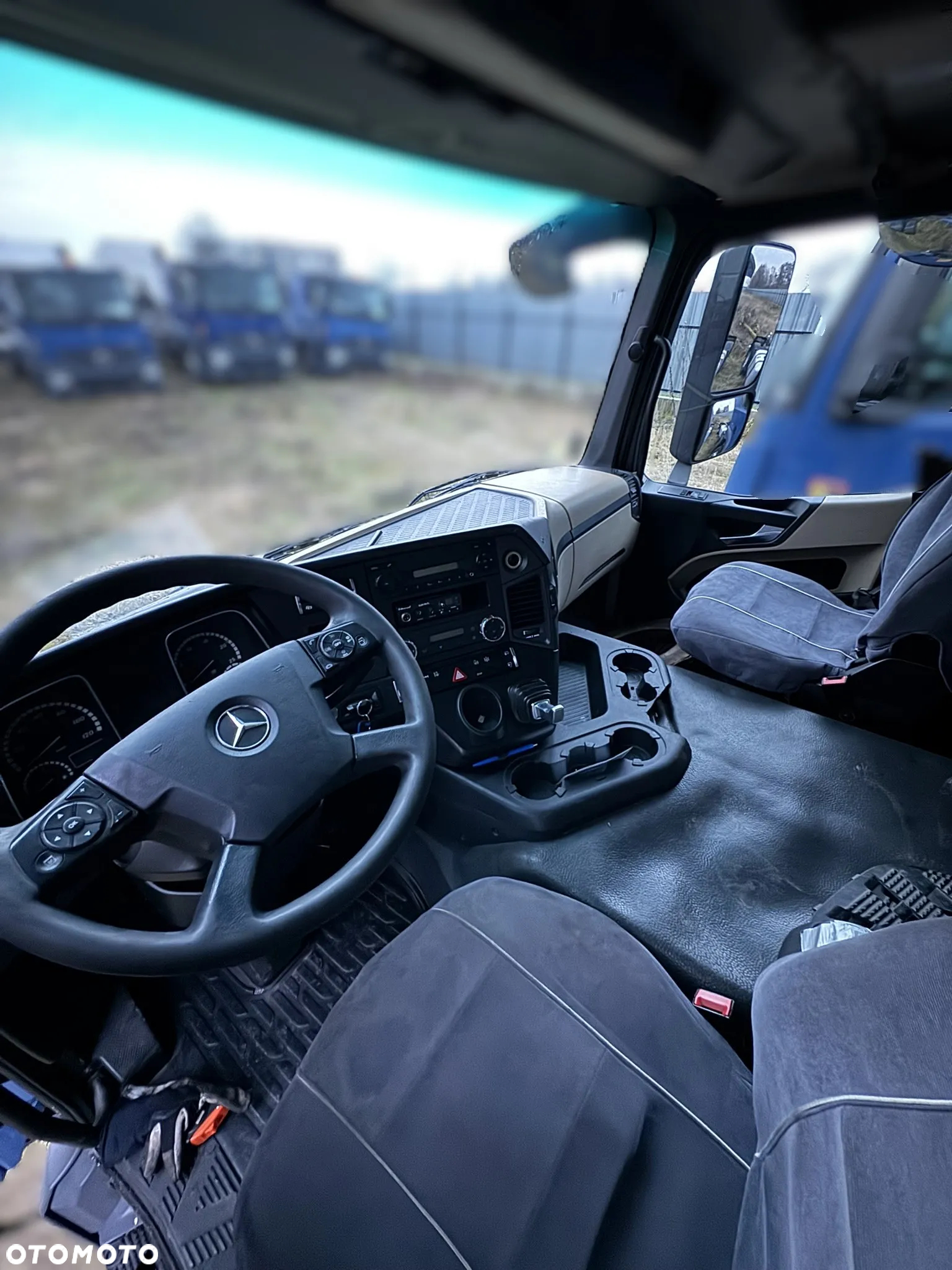 Kabina Actros Niska Lora - 6