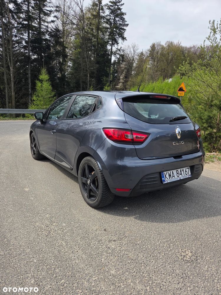 Renault Clio - 12