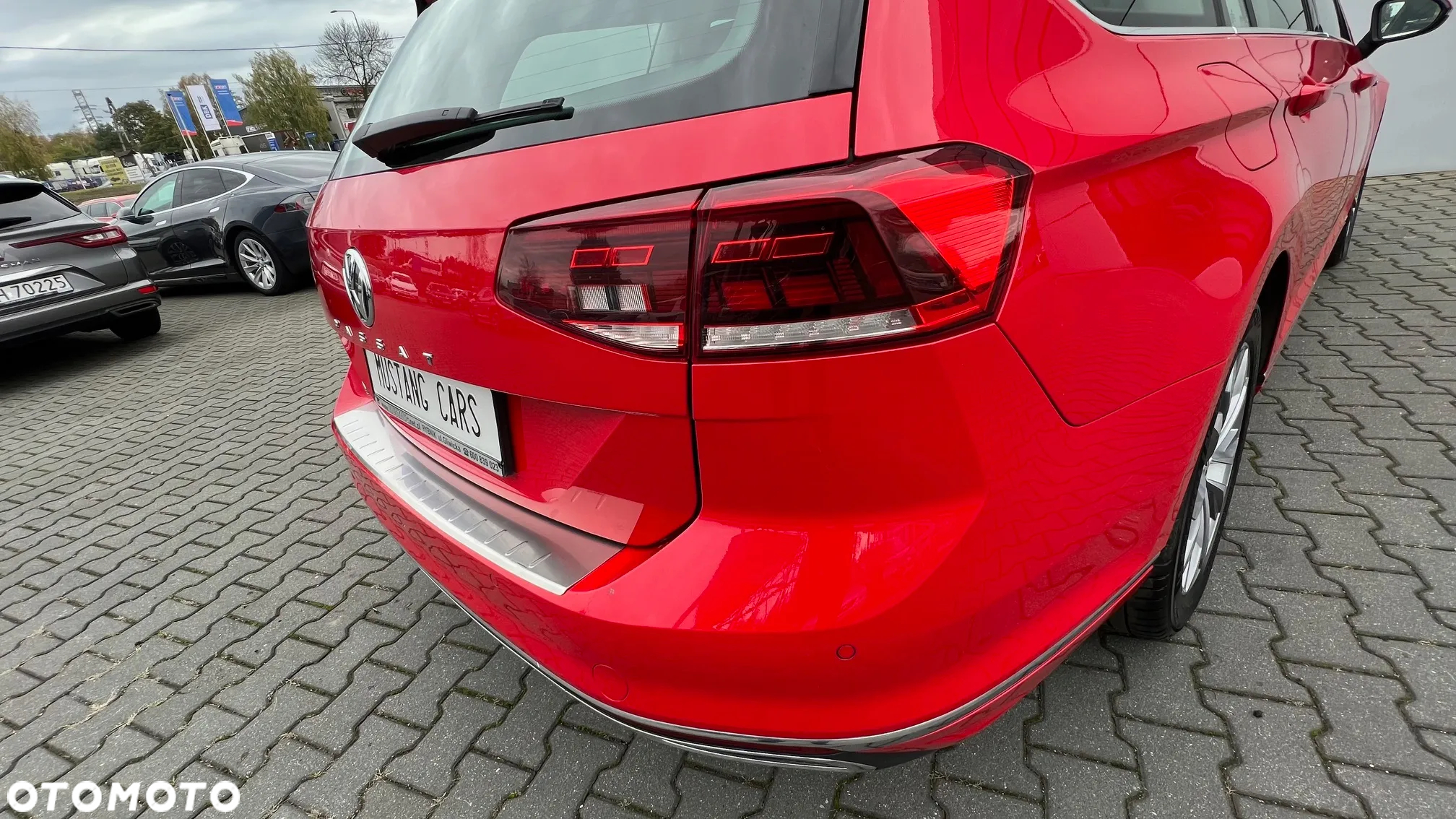 Volkswagen Passat - 36