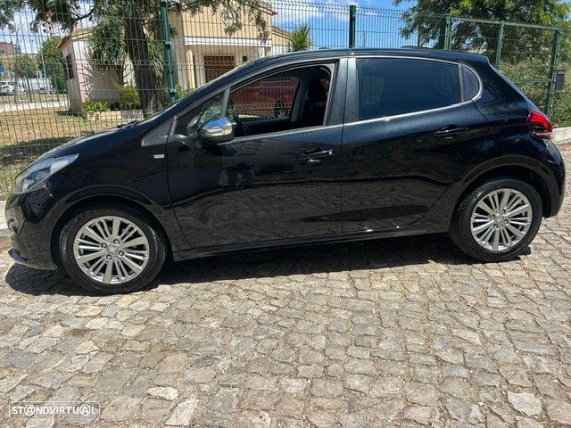 Peugeot 208 1.6 BlueHDi Style - 12