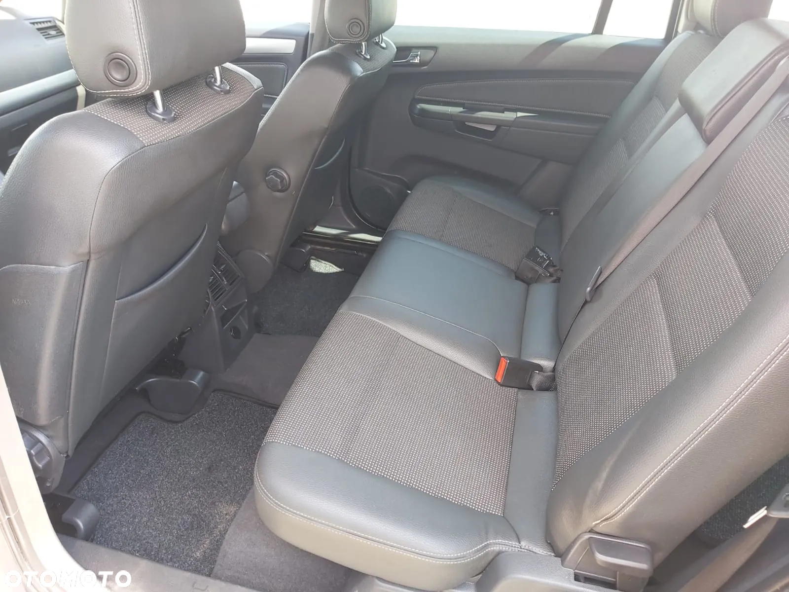 Opel Zafira 1.7 CDTI Cosmo - 16