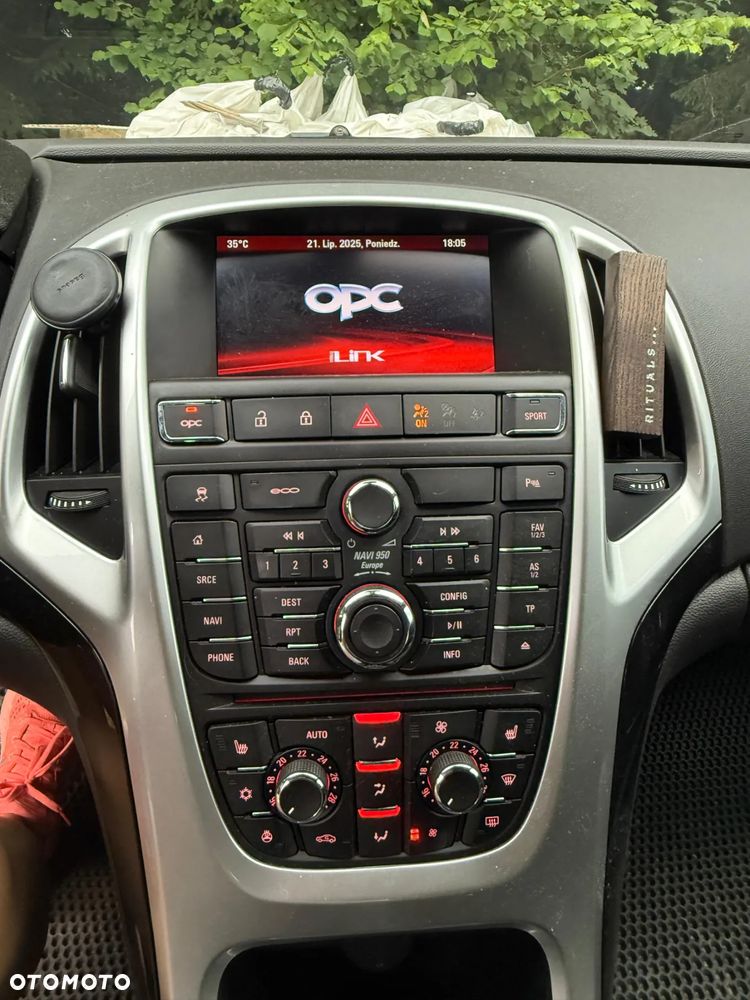 Opel Astra OPC Start/Stop - 11
