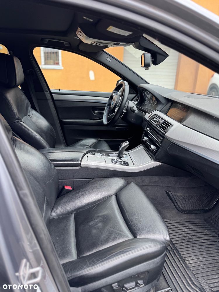 BMW Seria 5 525d Sport-Aut - 6