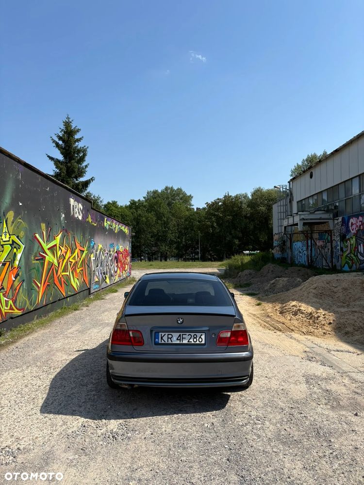 BMW Seria 3 320d - 5