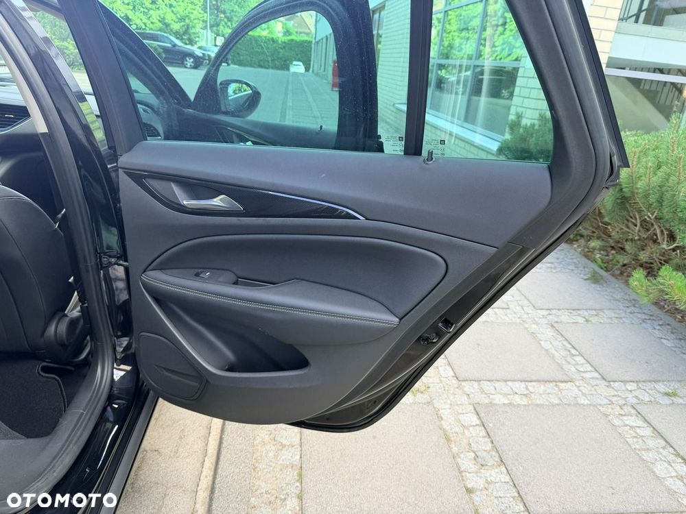 Opel Insignia - 27