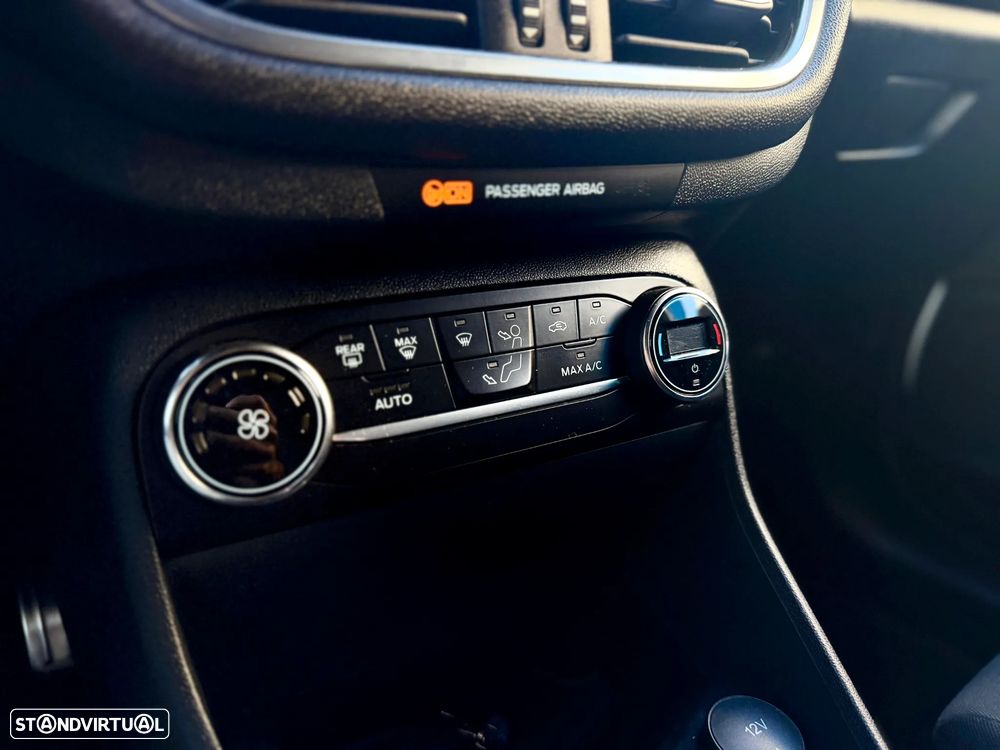 Ford Fiesta 1.0 EcoBoost ST-Line - 24