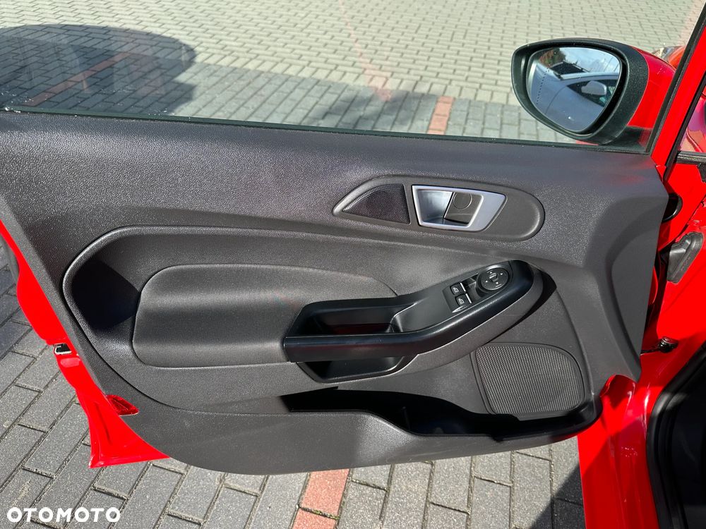 Ford Fiesta 1.0 Champions Edition - 22