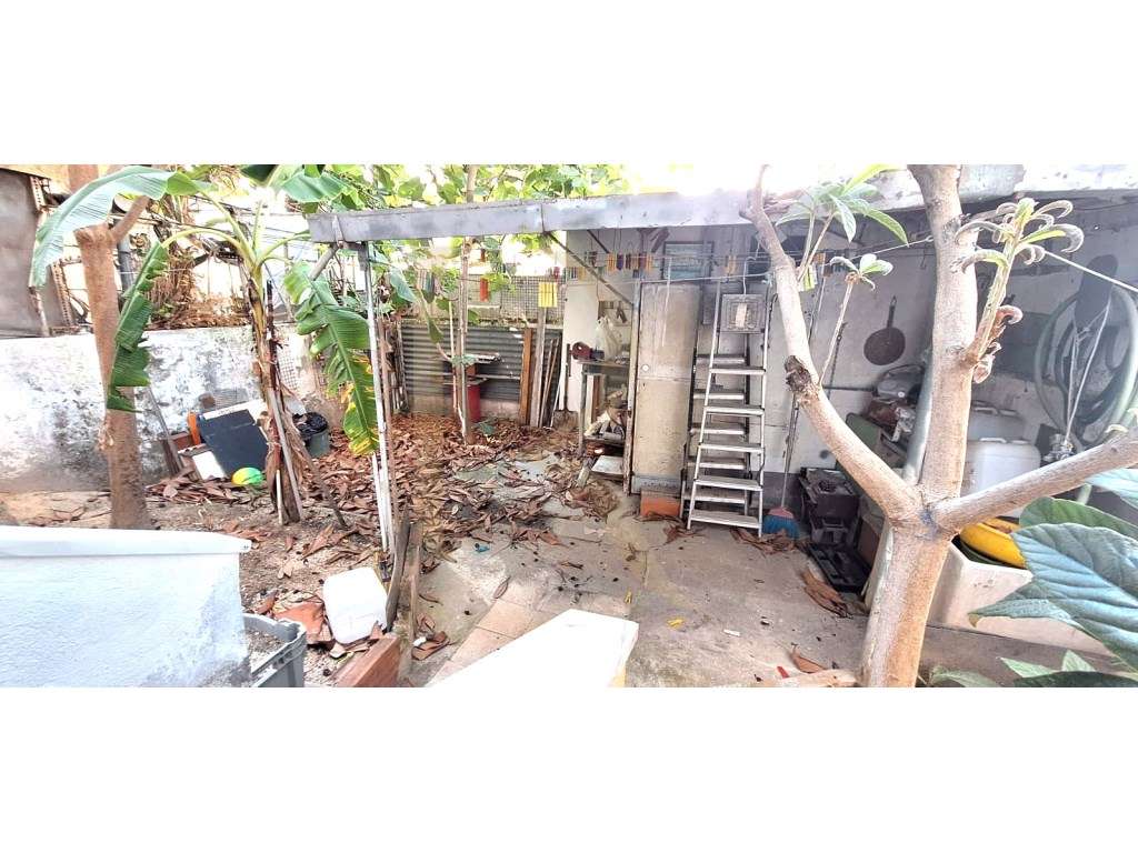 Apartamento T2 com quintal no Laranjeiro - Grande imagem: 4/5