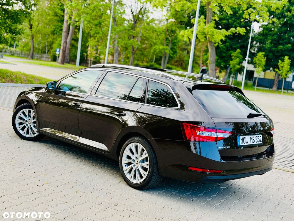 Skoda Superb 2.0 TDI DSG Style - 31