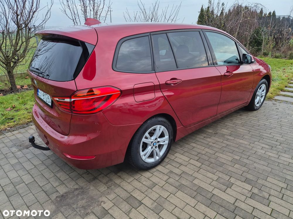 BMW Seria 2 216d - 6