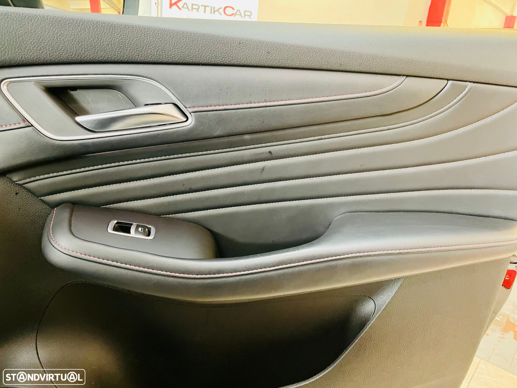 MG EHS 1.5 T-GDI Plug-in Hybrid Luxury - 33