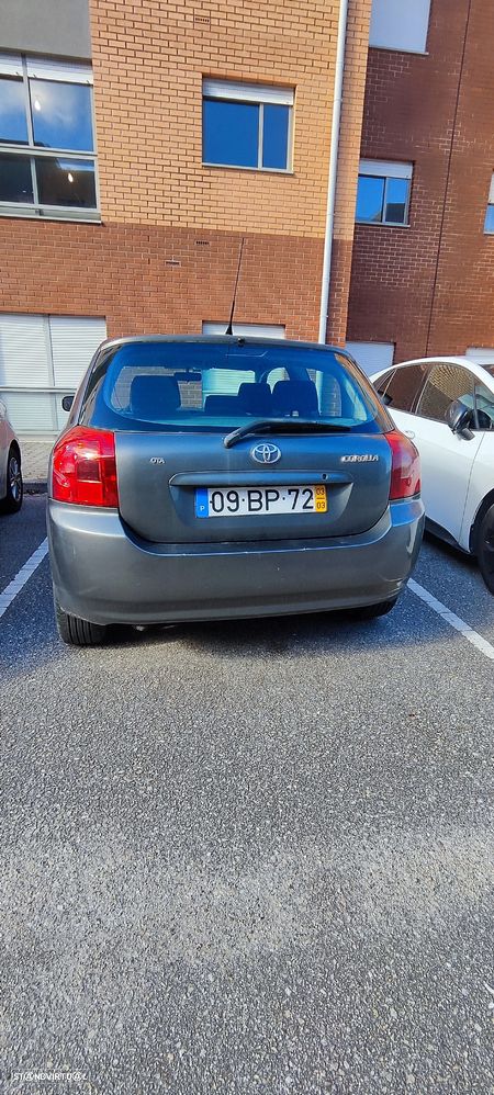 Toyota Corolla 2.0 D-4D Sol - 2