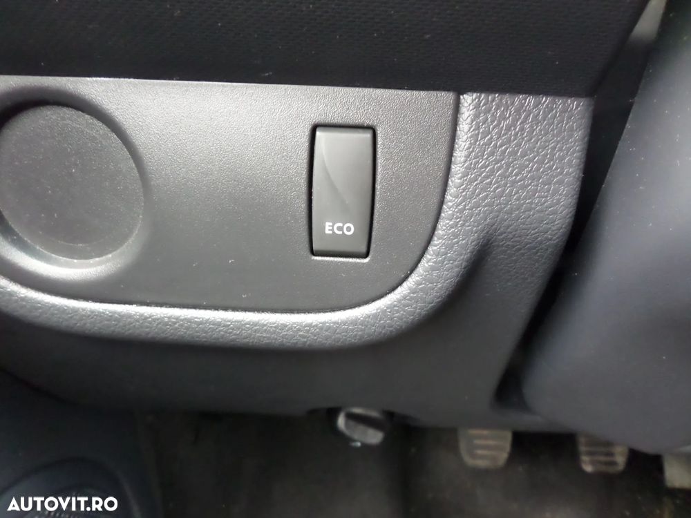 Dacia Sandero Stepway 0.9 TCe Ambiance - 32
