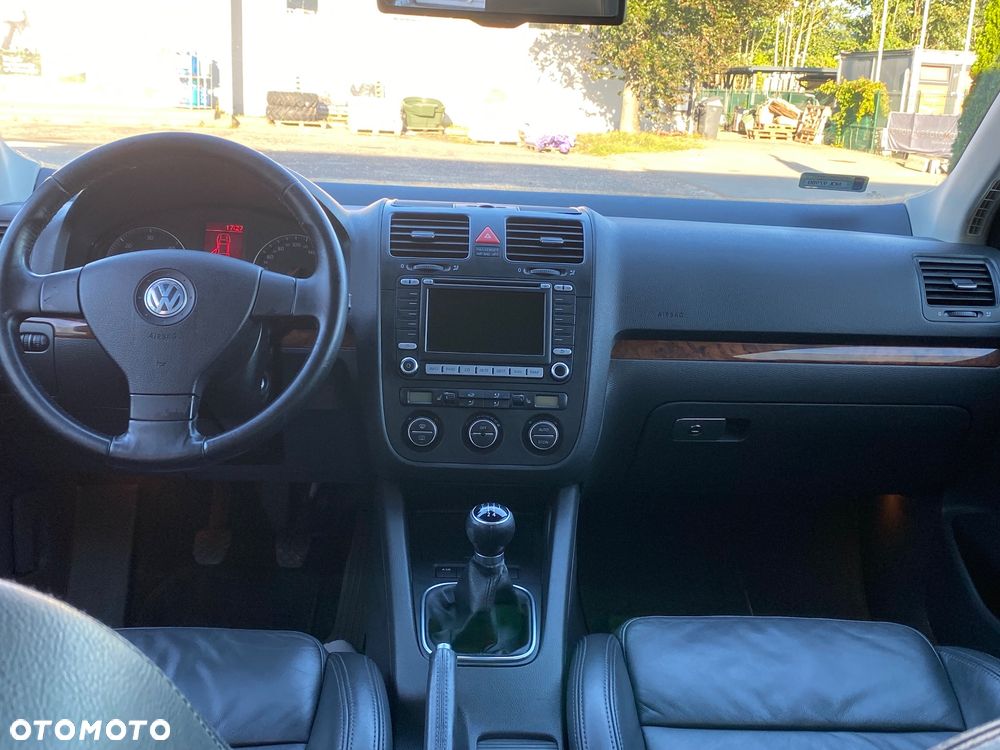 Volkswagen Jetta 1.9 TDI United - 18