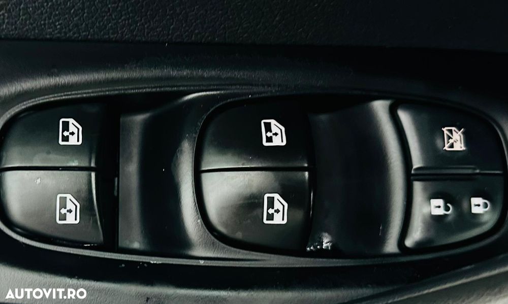 Nissan Qashqai 1.5 DCI N-WAY - 12