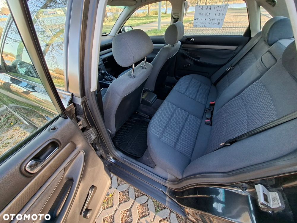 Audi A4 Limousine 1.6 - 5