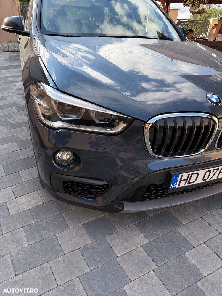 BMW X1 xDrive18d Aut. Sport Line - 4