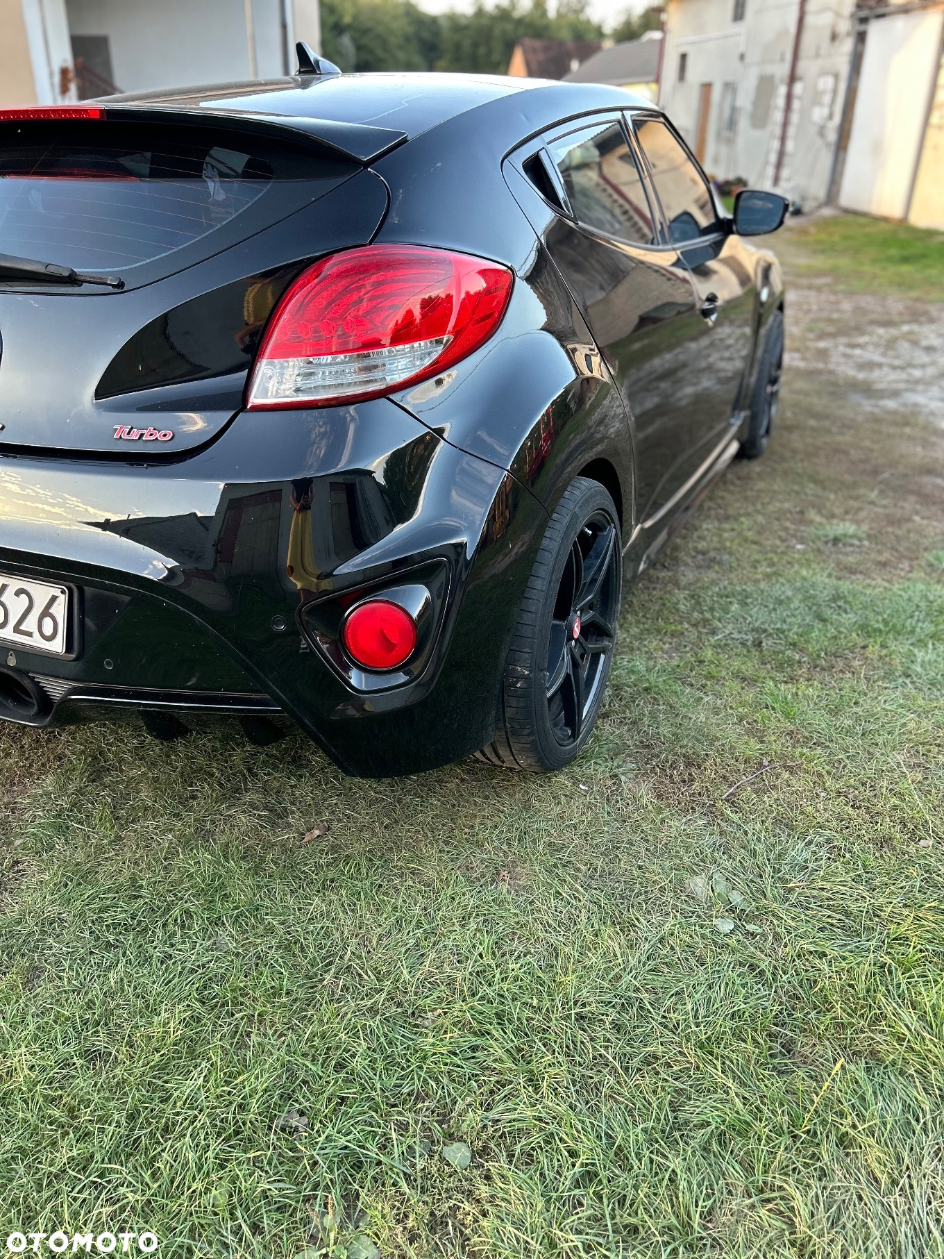 Hyundai Veloster - 3