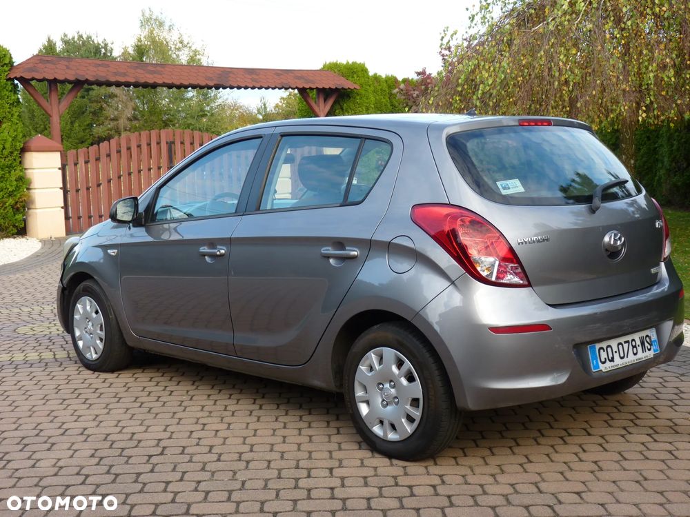 Hyundai i20 1.1 CRDi BlueDrive Comfort - 9