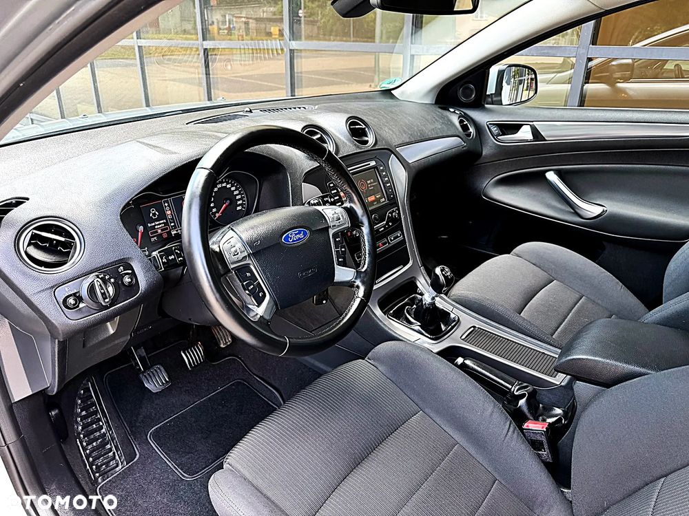 Ford Mondeo 2.0 TDCi Titanium - 20