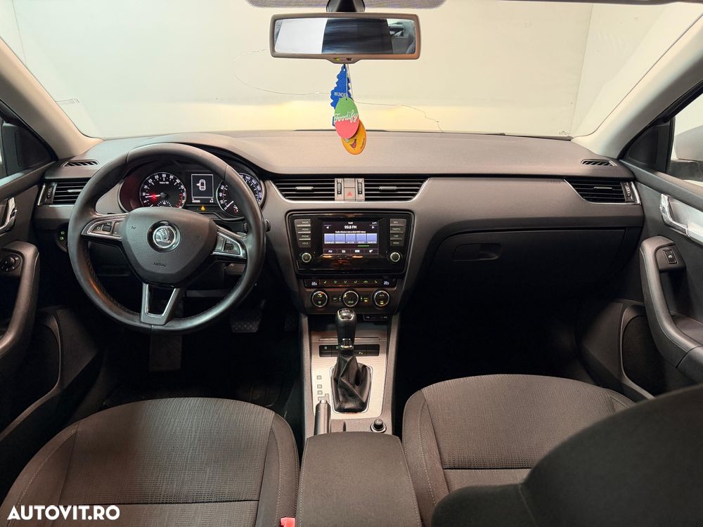 Skoda Octavia 2.0 TDI DSG Ambition - 7