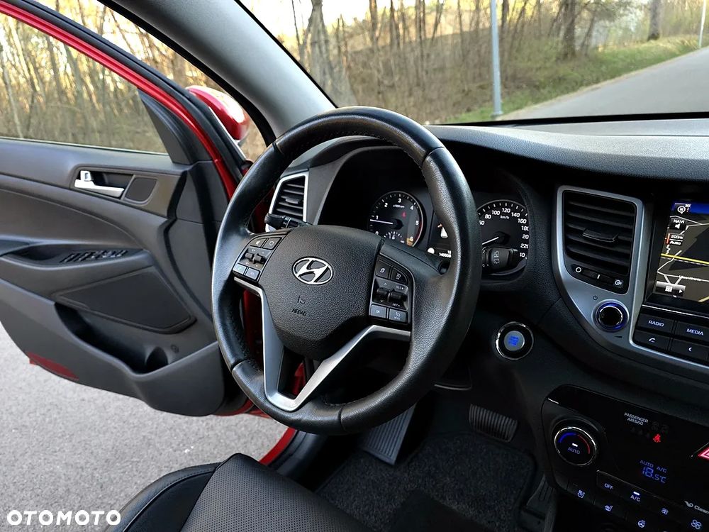 Hyundai Tucson 2.0 CRDI 4WD Automatik Premium - 27