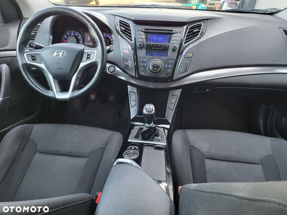 Hyundai i40 2.0 GDI Comfort + - 15