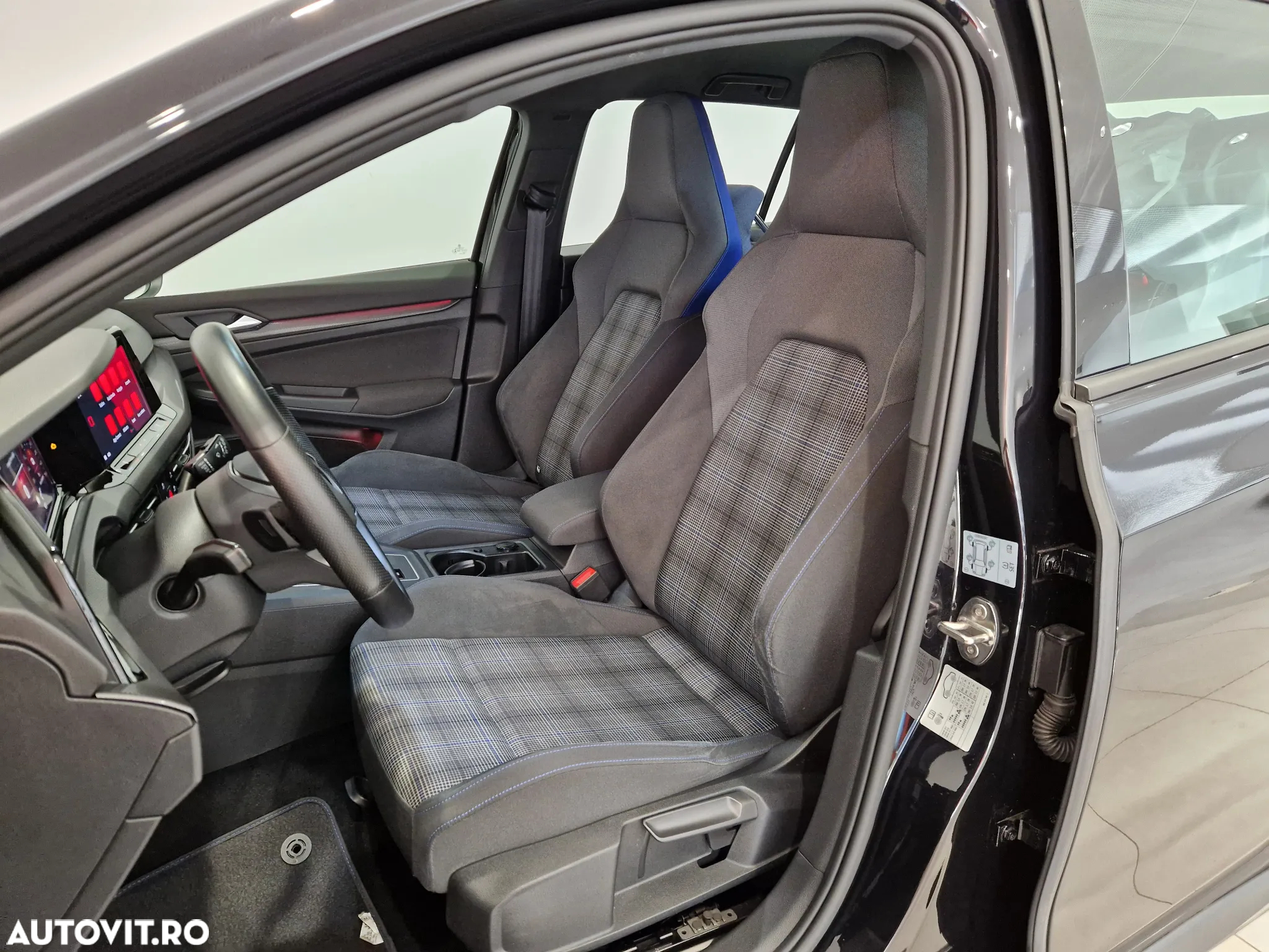Volkswagen Golf 1.4 eHybrid OPF DSG GTE - 13
