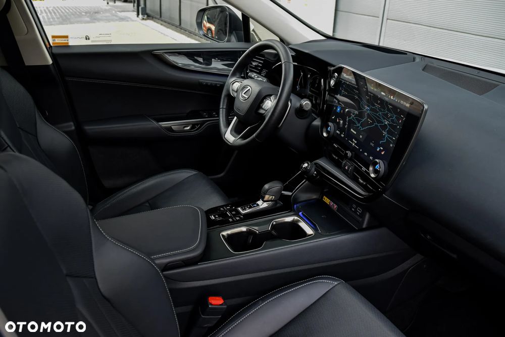 Lexus NX 450h+ Prestige AWD - 4