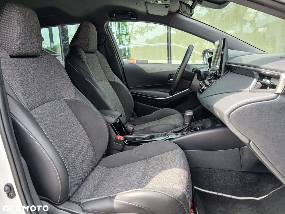 Toyota Corolla 1.8 Hybrid Style - 25