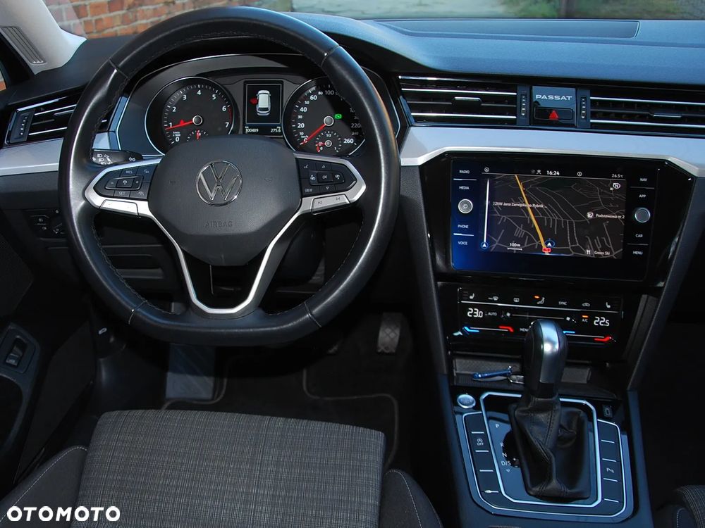 Volkswagen Passat - 31