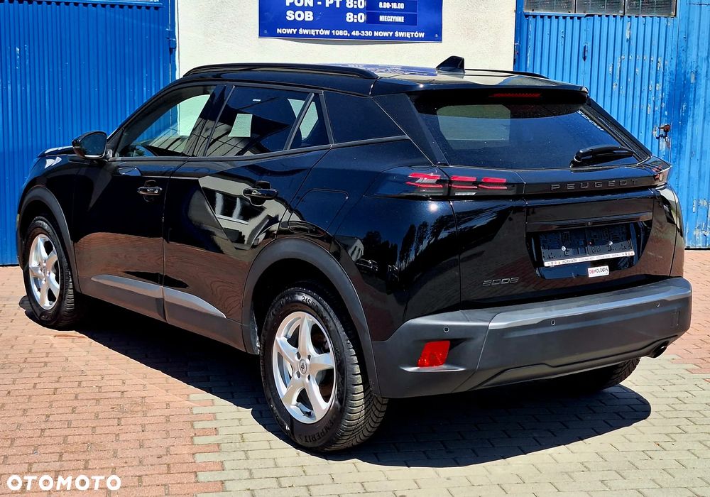 Peugeot 2008 - 8