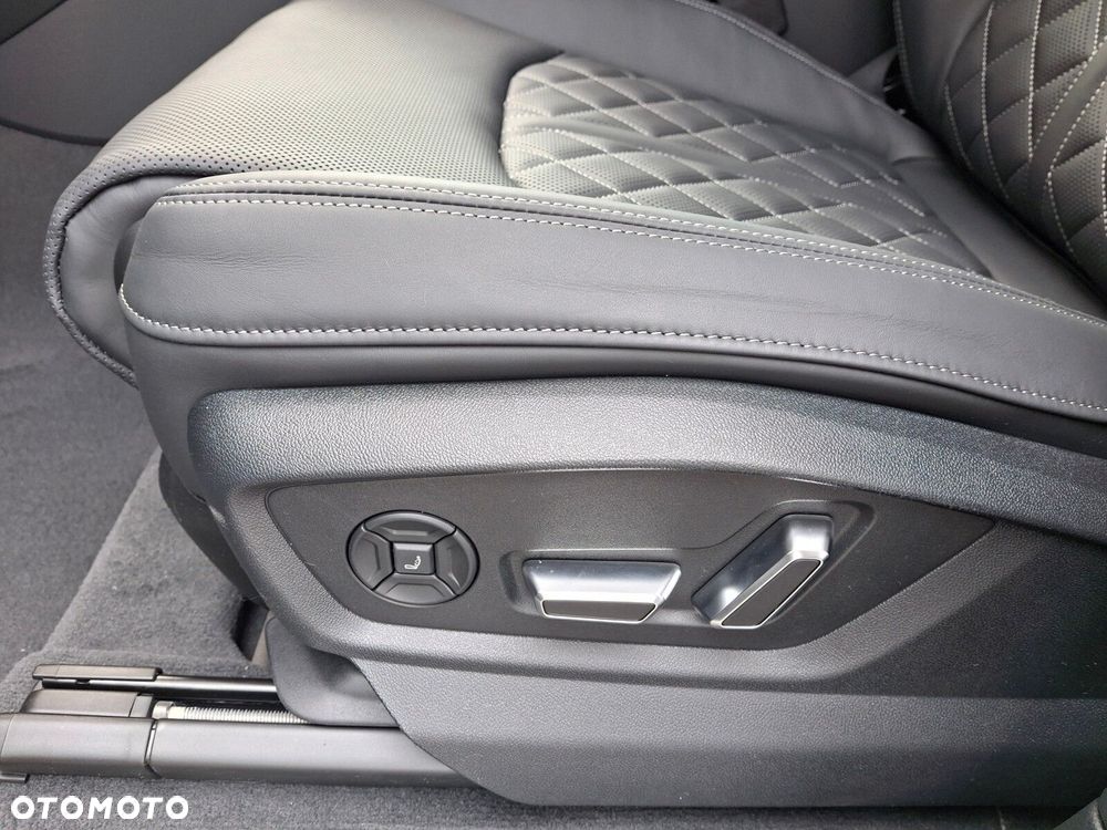 Audi Q7 - 11