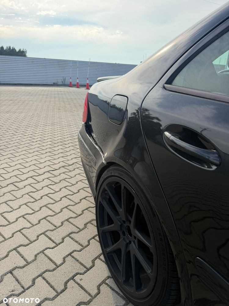 Mercedes-Benz Klasa E - 17