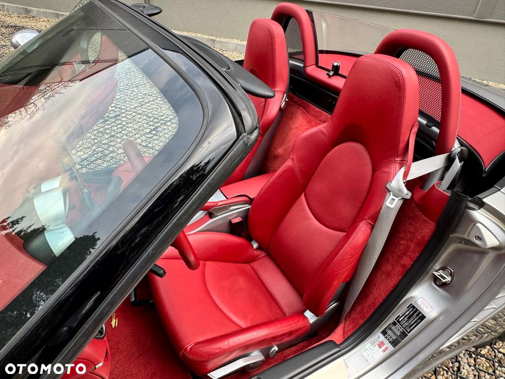 Porsche Boxster - 11