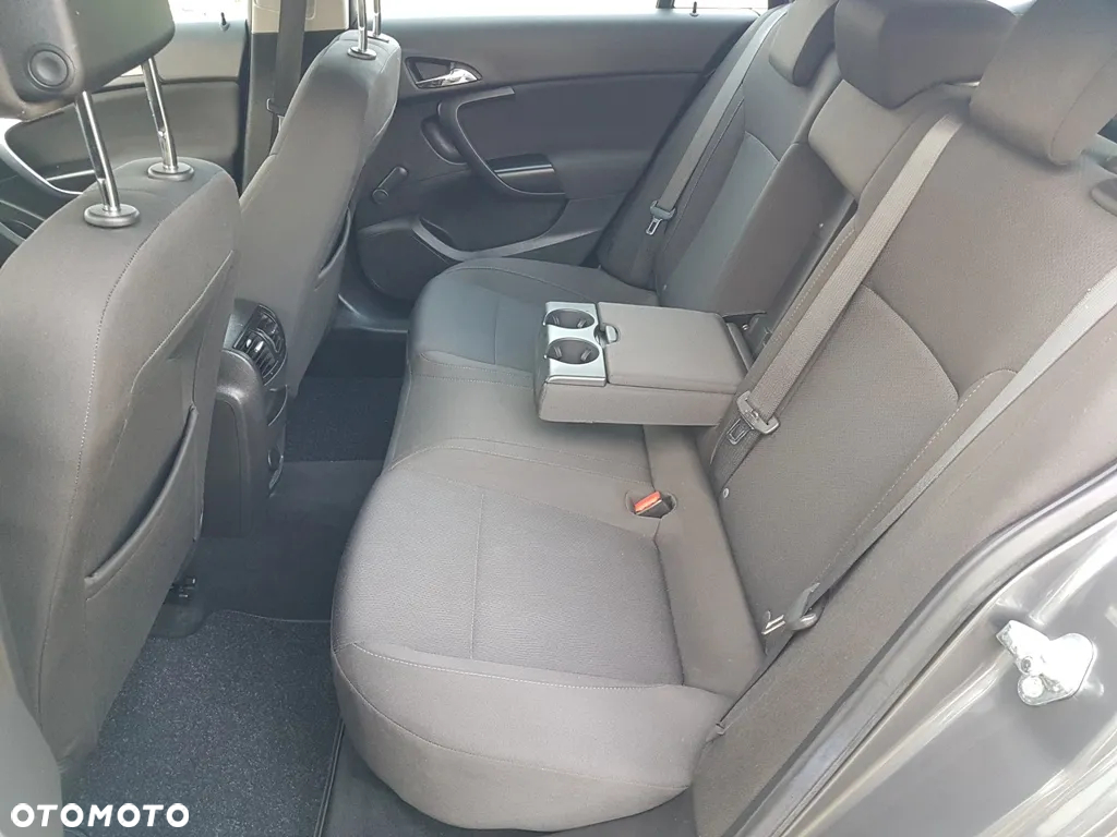 Opel Insignia 1.8 Sports Tourer - 38