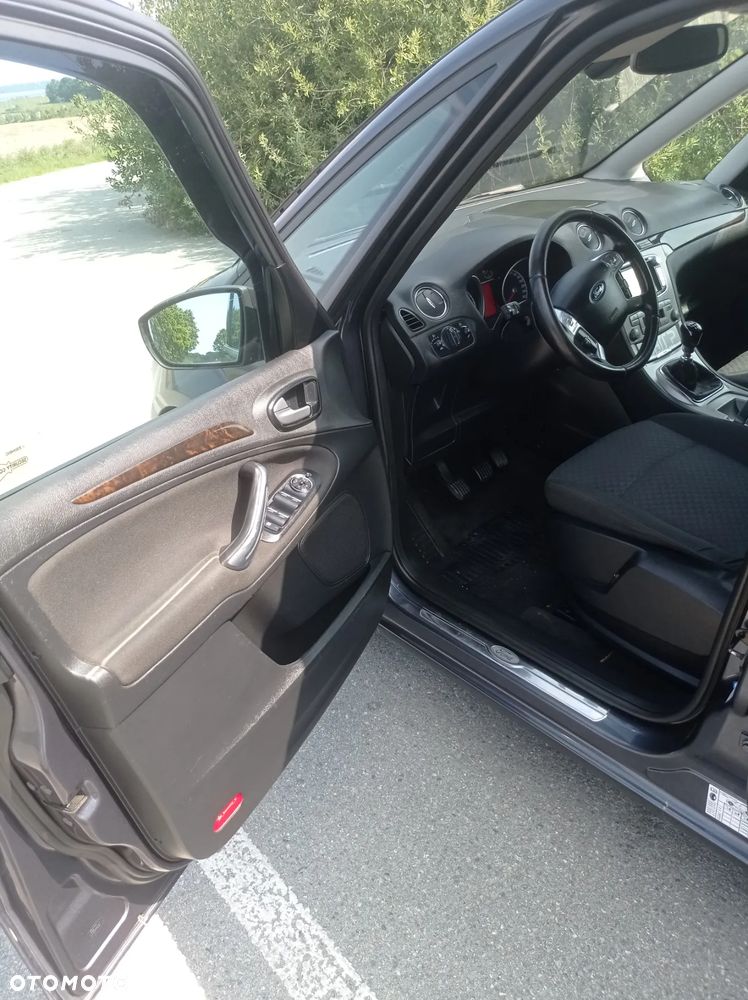 Ford Galaxy 2.0 TDCi Ghia - 3