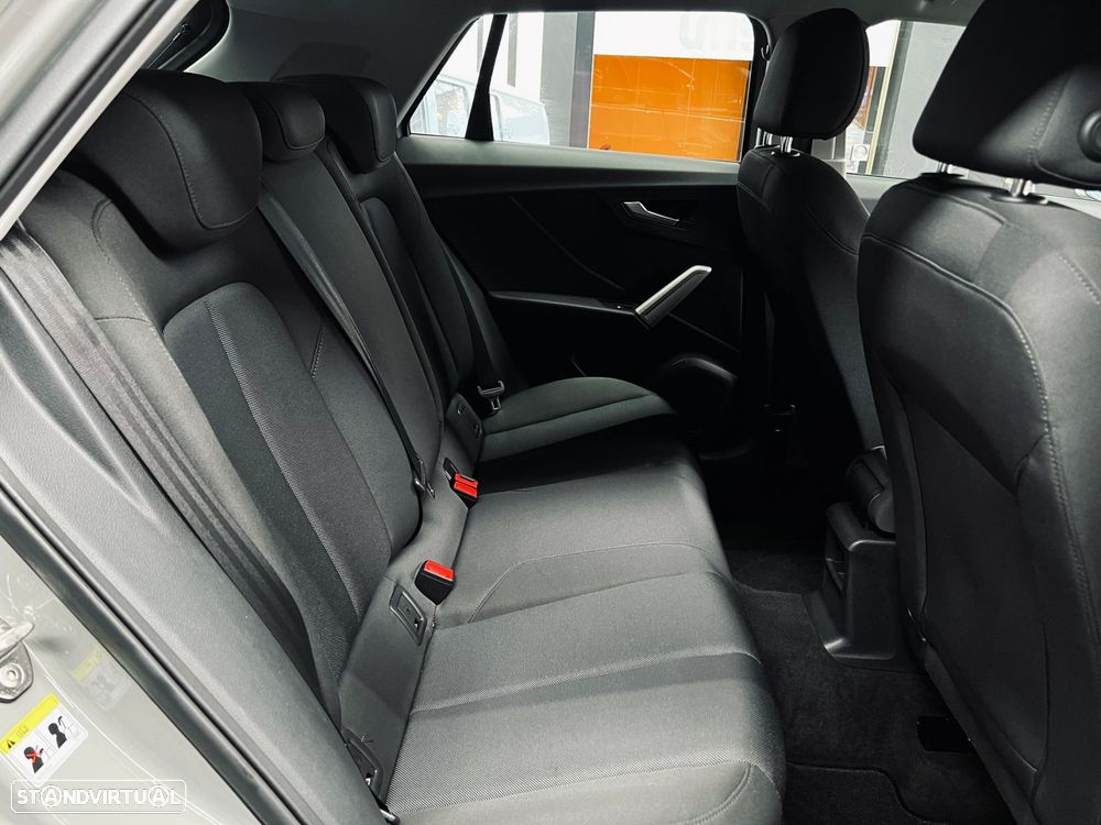 Audi Q2 1.6 TDI Design - 24